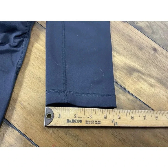 Duluth Trading Pants Womens Black ruched Knee Workout Yoga Leggings Size Small - Picture 8 of 9